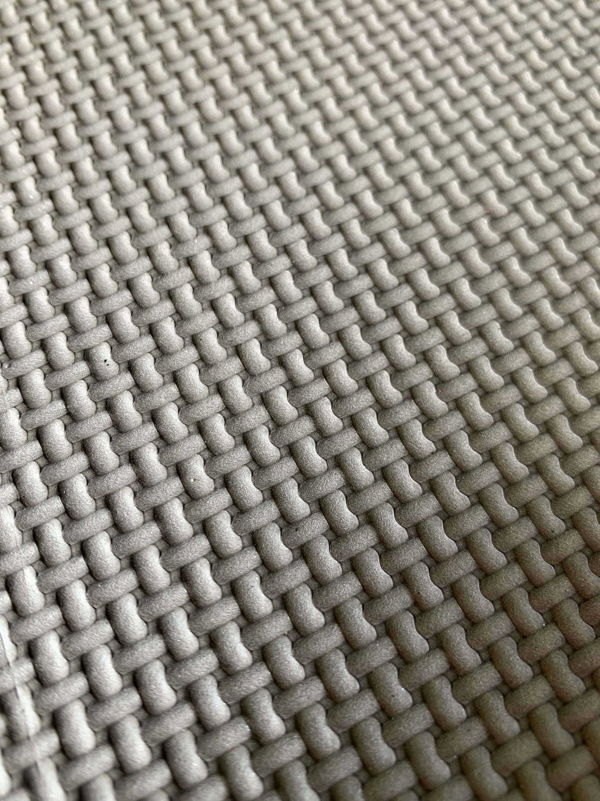 Interlocking Jigsaw 40mm Reversable Floor Mat Black/Grey Mani Sports®